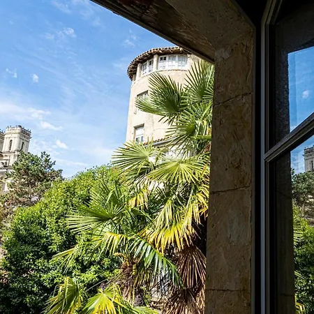 Superbe Appartement, Situe Au Coeur De La Ville. Апартаменты