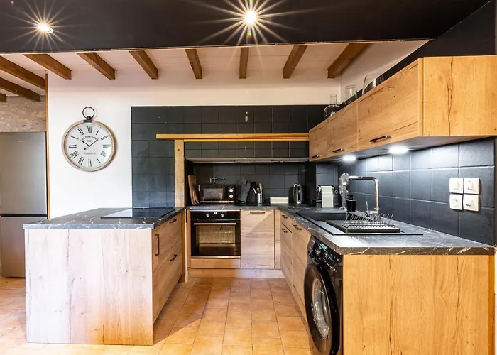 Superbe Appartement, Situe Au Coeur De La Ville. Auch