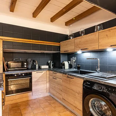 Superbe Appartement, Situe Au Coeur De La Ville. شقة أوش