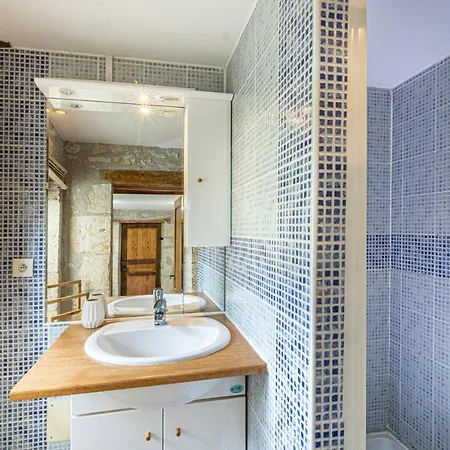 Superbe Appartement, Situe Au Coeur De La Ville. شقة *